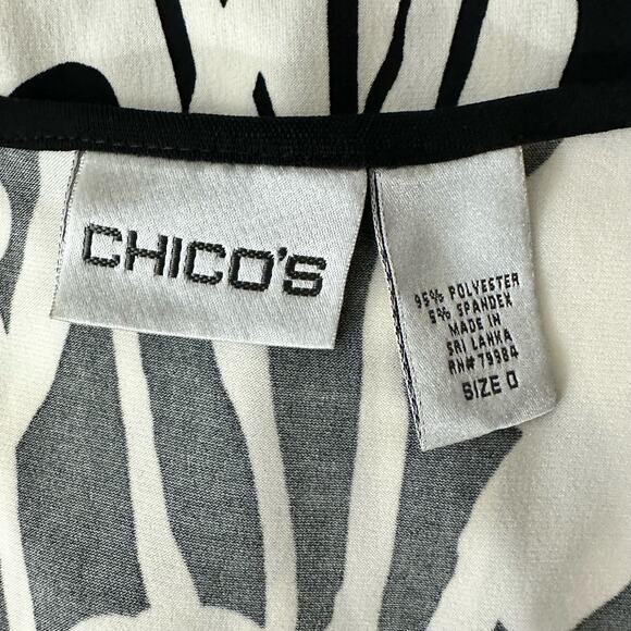 Chico’s Black White Floral Faux Wrap Surplice Neck Short Sleeve Dress Sz 0 US S - Picture 5 of 6